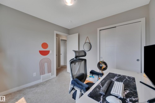 20007 15 Avenue Nw, Edmonton, AB 