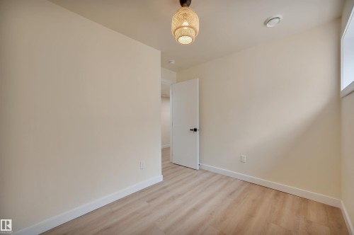 20007 15 Avenue Nw, Edmonton, AB 
