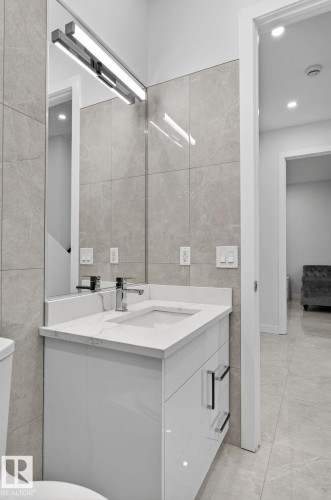 7304 164 Avenue Nw, Edmonton, AB 