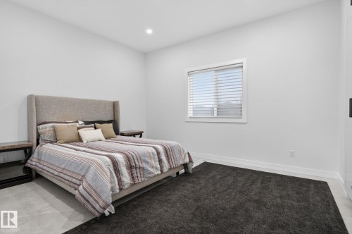 7304 164 Avenue Nw, Edmonton, AB 