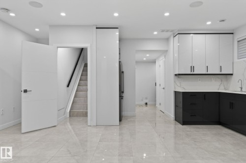 7304 164 Avenue Nw, Edmonton, AB 