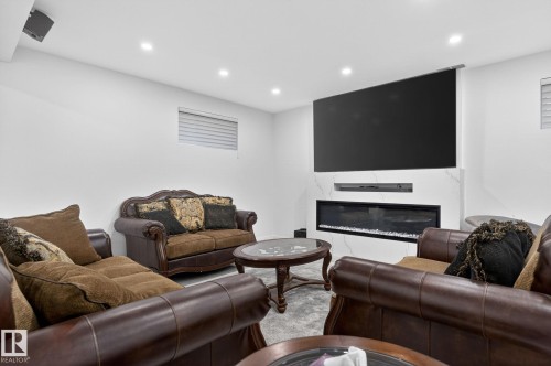 7304 164 Avenue Nw, Edmonton, AB 