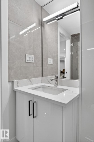 7304 164 Avenue Nw, Edmonton, AB 