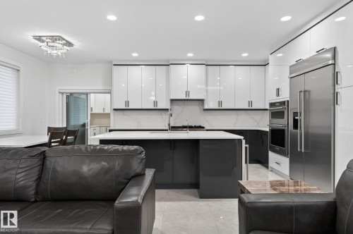 7304 164 Avenue Nw, Edmonton, AB 
