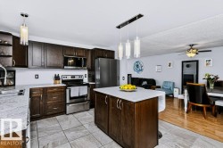 18431 95A Avenue NW  Edmonton, AB T5T 3V7