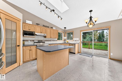 2255 Brennan Court Nw, Edmonton, AB 