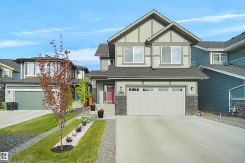 196 Edgewater Circle, Leduc, AB 
