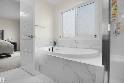 196 Edgewater Circle, Leduc, AB 