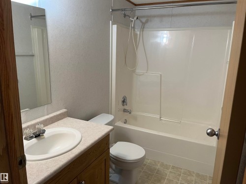 1 Willow Park Estates, Leduc, AB 