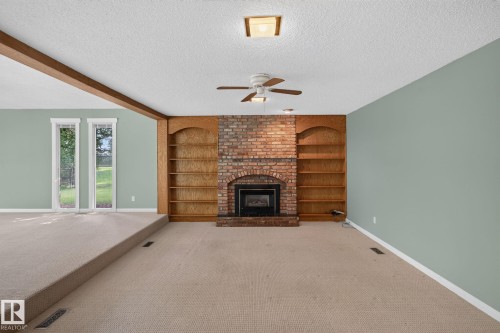14703 58 Ave Nw, Edmonton, AB 