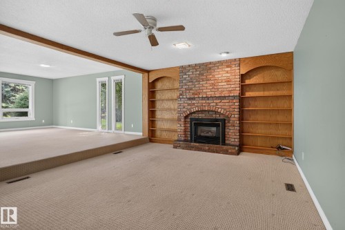 14703 58 Ave Nw, Edmonton, AB 