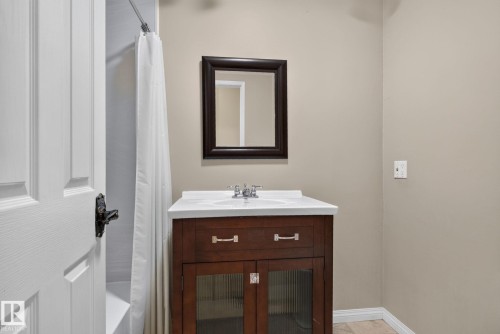 14703 58 Ave Nw, Edmonton, AB 