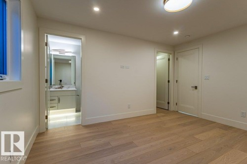 12306 39 Avenue Nw, Edmonton, AB 