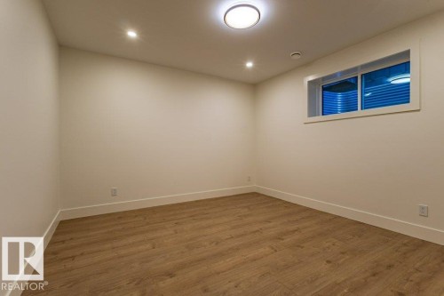 12306 39 Avenue Nw, Edmonton, AB 