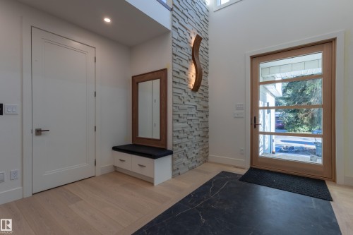 12306 39 Avenue Nw, Edmonton, AB 