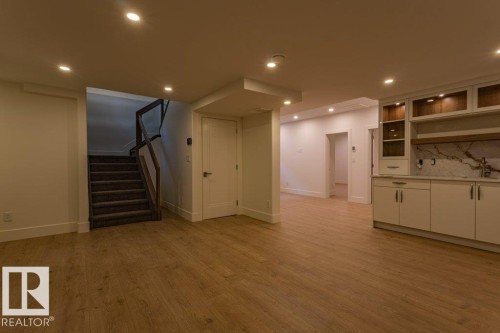 12306 39 Avenue Nw, Edmonton, AB 