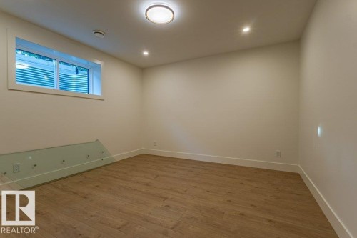 12306 39 Avenue Nw, Edmonton, AB 