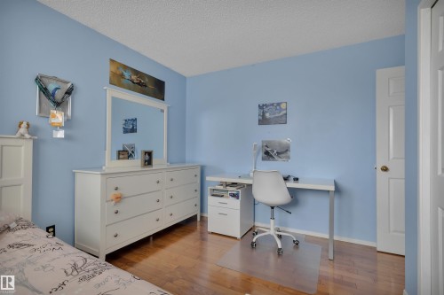 18920 78 Avenue Nw, Edmonton, AB - Indoor Photo Showing Bedroom