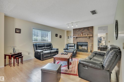 18920 78 Avenue Nw, Edmonton, AB - Indoor Photo Showing Living Room With Fireplace