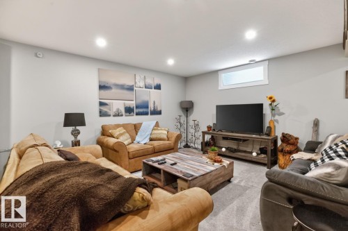 4310 52 Street, Leduc, AB 