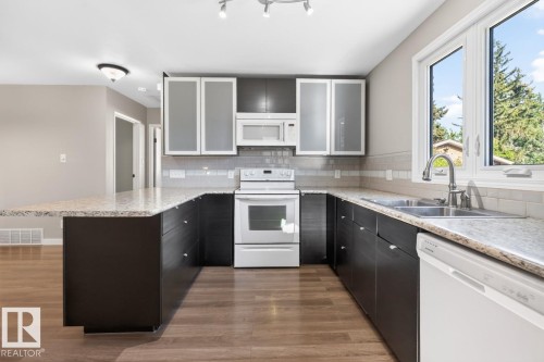 3524 51 Street Nw, Edmonton, AB 