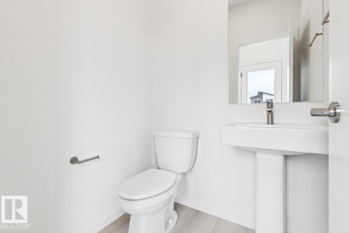 8148 228 Street Nw, Edmonton, AB 