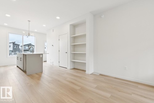 8148 228 Street Nw, Edmonton, AB 