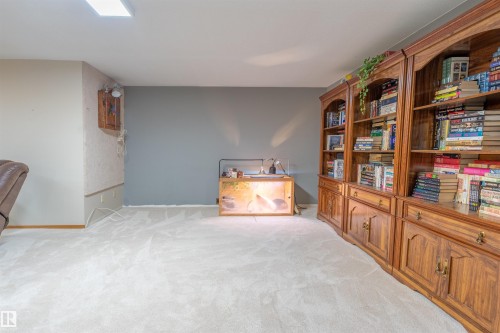 5825 52 Street, Wetaskiwin, AB - Indoor Photo Showing Other Room