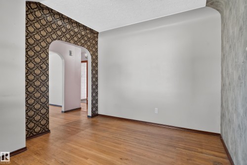 Wood-finish flooring throughout - 13351 109A Avenue Nw, Edmonton, AB 