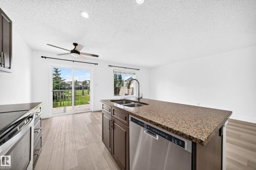 16524 135 Street Nw, Edmonton, AB 