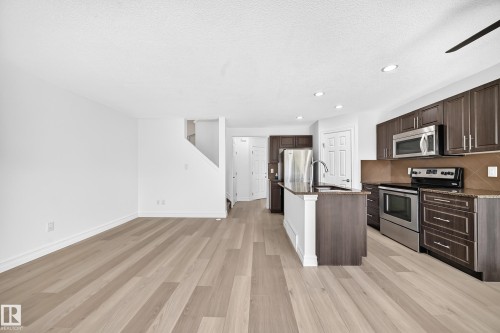 16524 135 Street Nw, Edmonton, AB 
