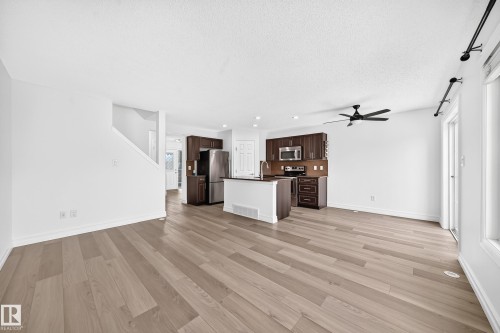 16524 135 Street Nw, Edmonton, AB 