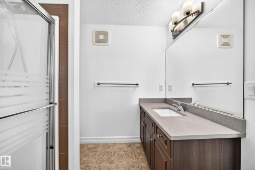 16524 135 Street Nw, Edmonton, AB 