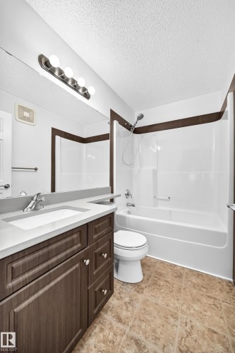 16524 135 Street Nw, Edmonton, AB 