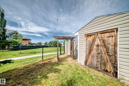 16524 135 Street Nw, Edmonton, AB 