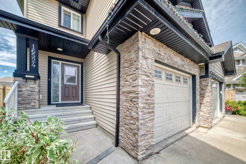 16524 135 Street Nw, Edmonton, AB 