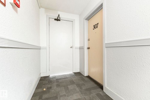 #307 3720 118 Av Nw, Edmonton, AB 