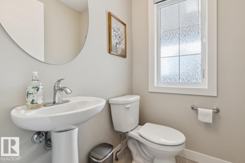 Half bathroom - #13 600 Bellerose Dr, St. Albert, AB - Indoor Photo Showing Bathroom