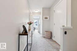 Upstairs hallway - 