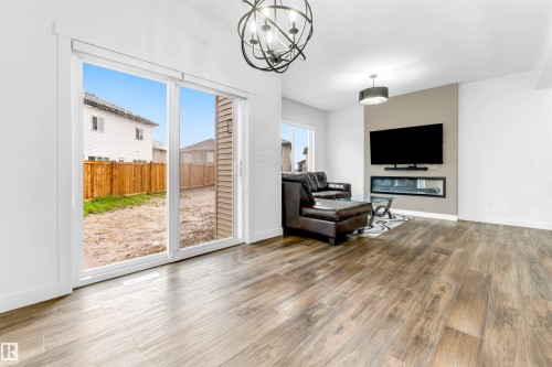 1336 11 Avenue Nw, Edmonton, AB 