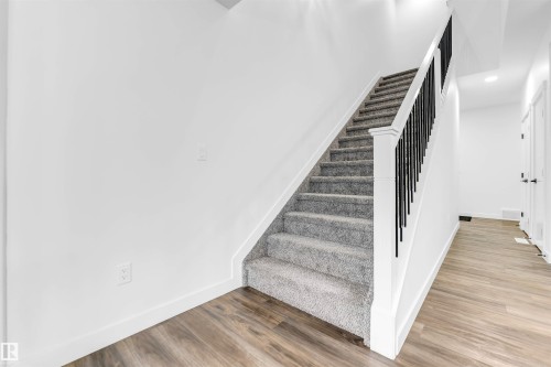 1336 11 Avenue Nw, Edmonton, AB 