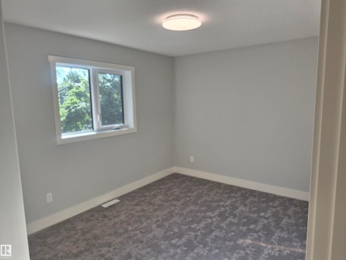 9515 75 Avenue Nw, Edmonton, AB 