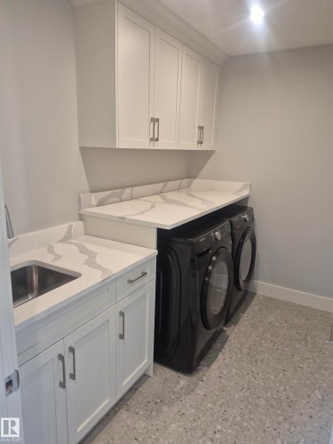 9515 75 Avenue Nw, Edmonton, AB 