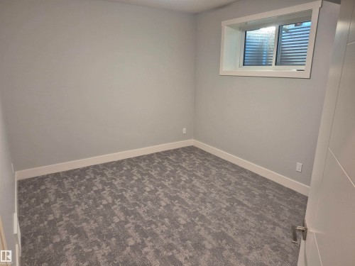 9515 75 Avenue Nw, Edmonton, AB 