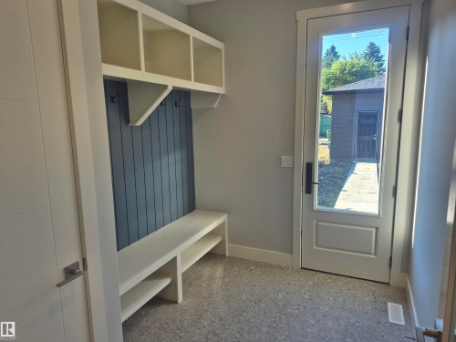 9515 75 Avenue Nw, Edmonton, AB 