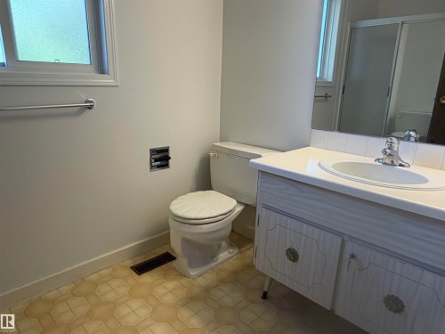 66 Athabasca Acres, Devon, AB 