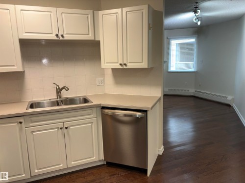 #305 11716 100 Av Nw, Edmonton, AB 
