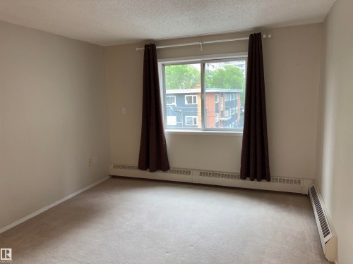 #305 11716 100 Av Nw, Edmonton, AB 