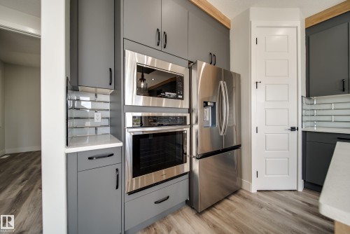 8515 183 Avenue Nw, Edmonton, AB 