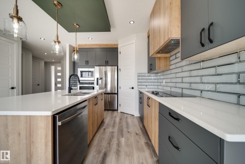8515 183 Avenue Nw, Edmonton, AB 